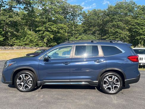 Used 2023 Subaru Ascent Limited w/ Technology Package AWD/4WD image 2