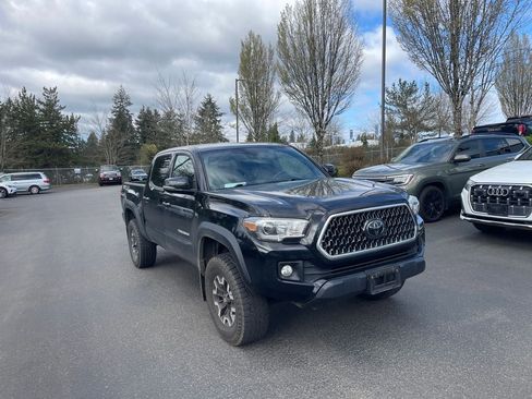 Used 2018 Toyota Tacoma TRD Off-Road AWD/4WD image 34