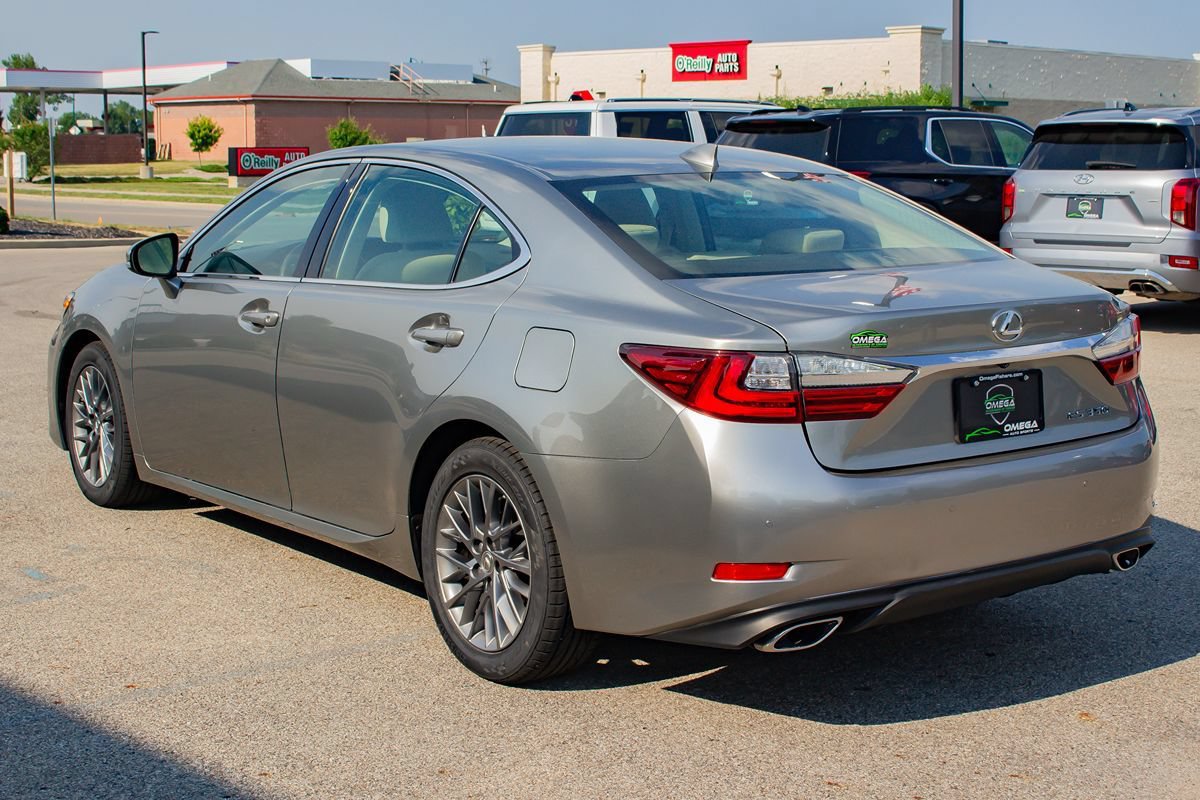 Used 2018 Lexus ES 350 w/ Luxury Package w/ Premier Package FWD image 7
