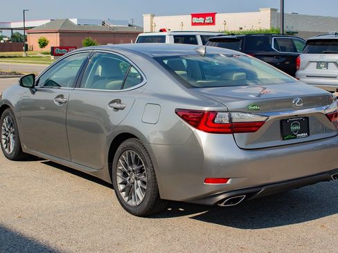 Used 2018 Lexus ES 350 w/ Premier Package FWD image 7