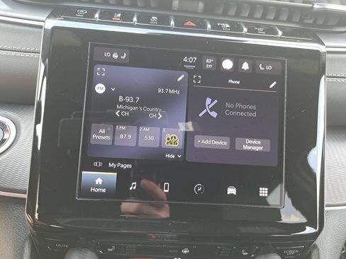 Certified 2023 Jeep Grand Cherokee Altitude AWD/4WD image 22