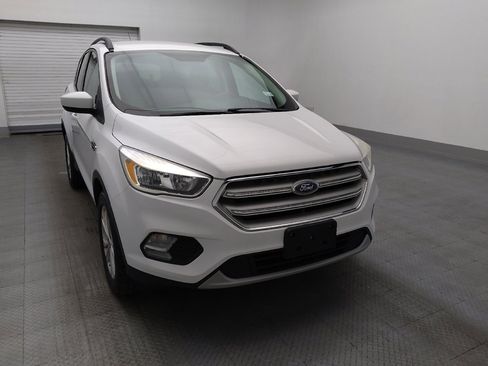 Used 2018 Ford Escape SE image 14