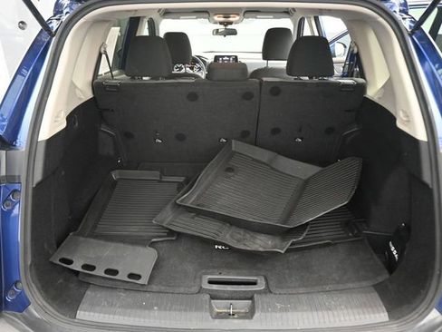 Used 2022 Nissan Rogue SV image 46