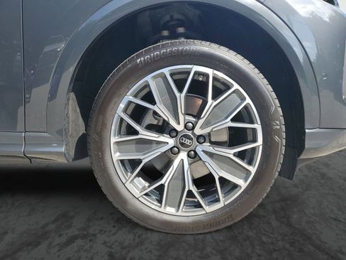 Used 2025 Audi Q5 Premium Plus w/ Premium Plus image 6