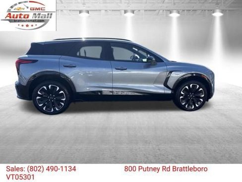 New 2025 Chevrolet Blazer EV RS image 8