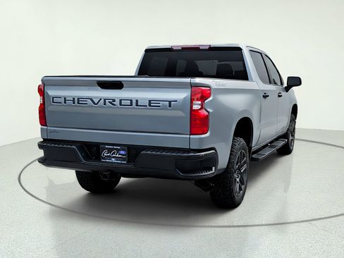 Used 2025 Chevrolet Silverado 1500 Custom Trail Boss w/ Dark Appearance Package AWD/4WD image 7