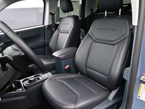New 2025 Ford Maverick Lariat w/ Black Appearance Package AWD/4WD image 22