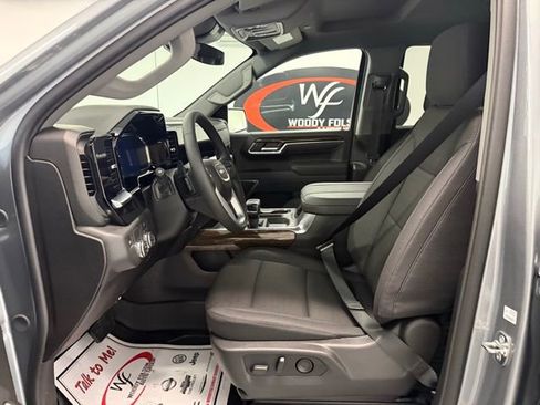 New 2026 GMC Sierra 1500 Elevation image 9