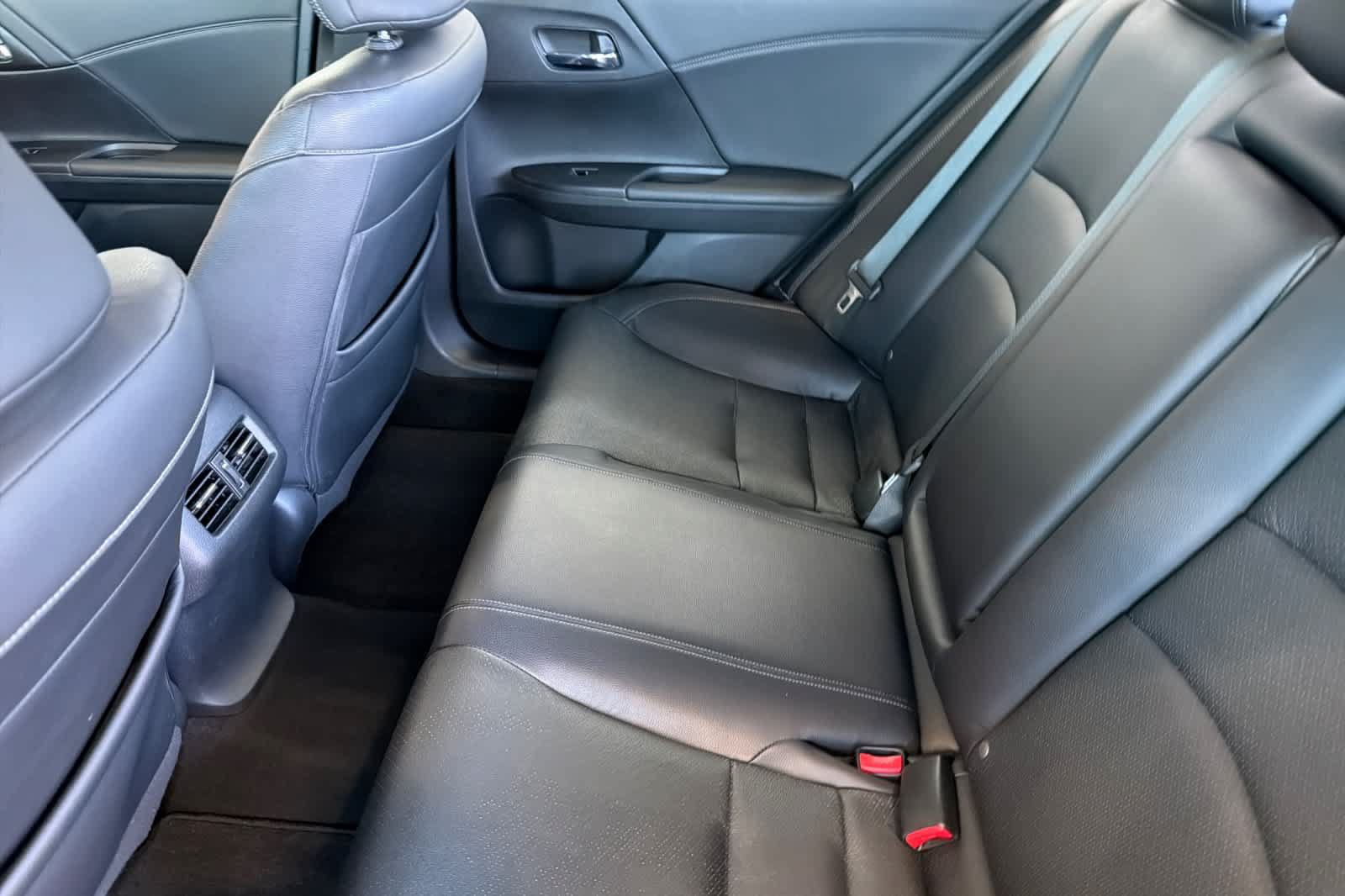 Used 2015 Honda Accord EX-L image 4