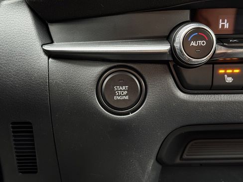 New 2025 MAZDA CX-30 Carbon image 10