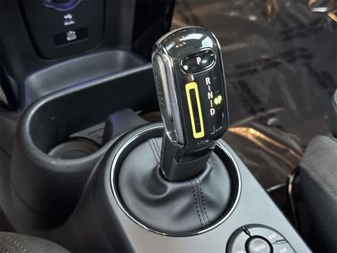 Used 2023 MINI Cooper SE image 18