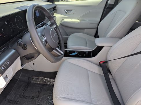 Used 2025 Hyundai Kona Limited AWD/4WD image 25