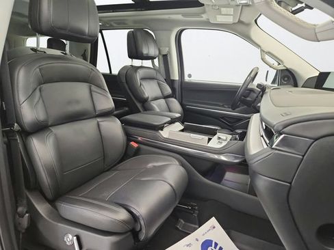 Used 2025 Lincoln Navigator Reserve AWD/4WD image 30