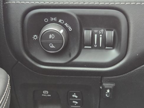 Used 2021 RAM 1500 Limited w/ Night Edition AWD/4WD image 18