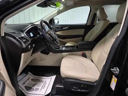 Used 2021 Ford Edge Titanium w/ Cargo Accessory Package AWD/4WD image 9