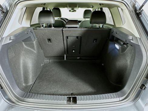 Used 2025 Volkswagen Taos SE image 28