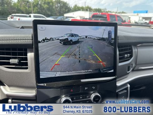 Used 2022 Ford Expedition Max XLT AWD/4WD image 17