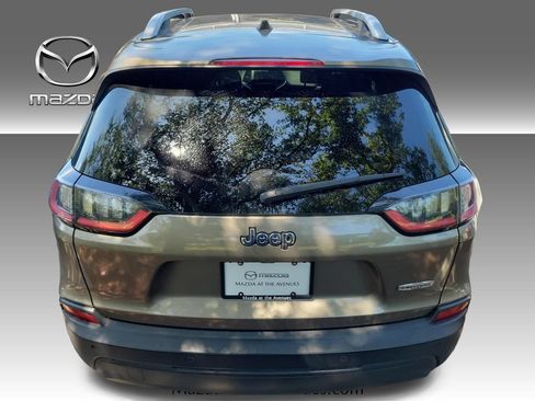 Used 2019 Jeep Cherokee Latitude w/ Popular Appearance Group FWD image 23