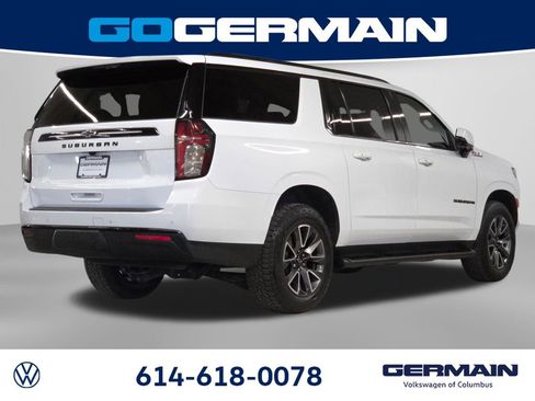 Used 2023 Chevrolet Suburban Z71 w/ Luxury Package AWD/4WD image 9