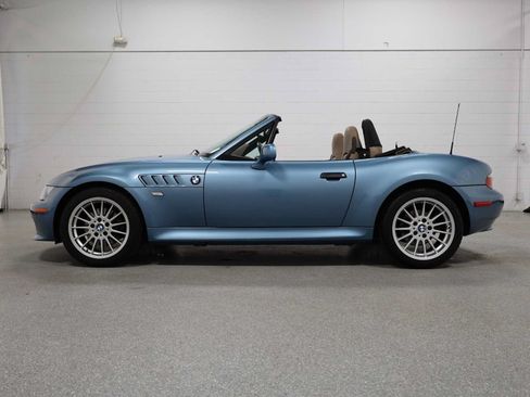 Used 2001 BMW Z3 3.0i RWD image 2