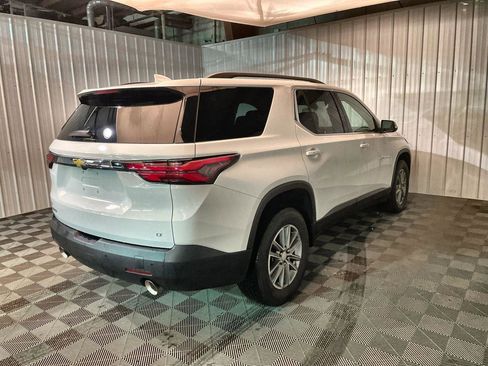 Used 2023 Chevrolet Traverse LT image 8