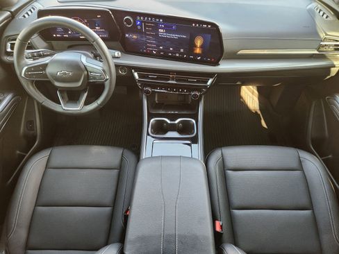 Used 2024 Chevrolet Traverse LT w/ Midnight/Sport Edition image 29