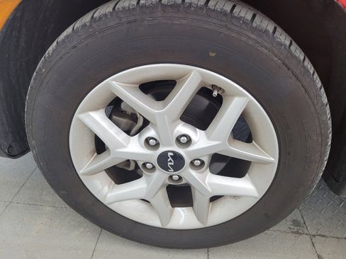 Used 2023 Kia Soul LX w/ Option Group 015 image 31