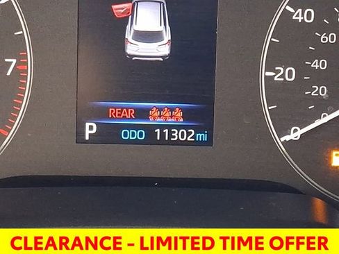 Used 2024 Toyota Corolla Cross LE image 22