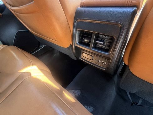 Used 2019 Cadillac XT4 Sport FWD image 18