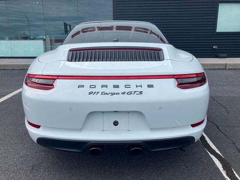 Certified 2019 Porsche 911 Targa 4 GTS image 31