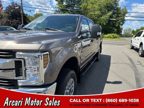Used 2019 Ford F250 XLT w/ Snow Plow Prep Package image 6