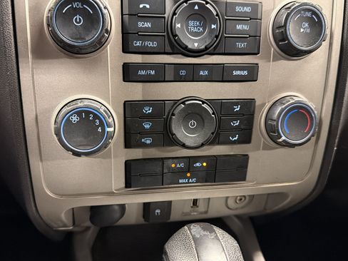 Used 2009 Ford Escape XLT FWD image 18