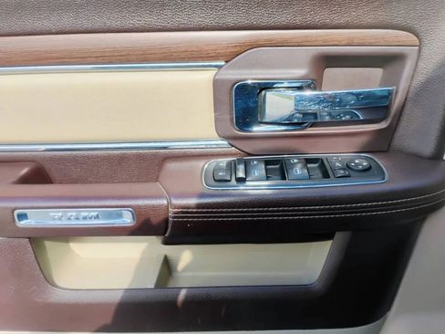 Used 2015 RAM 1500 Laramie w/ Convenience Group image 24