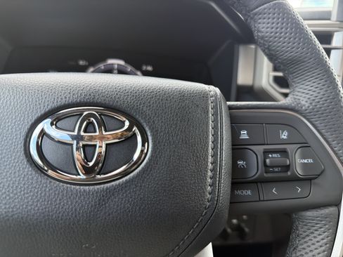 New 2026 Toyota Tundra Limited AWD/4WD image 28