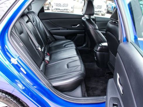Used 2024 Hyundai Elantra Limited image 33