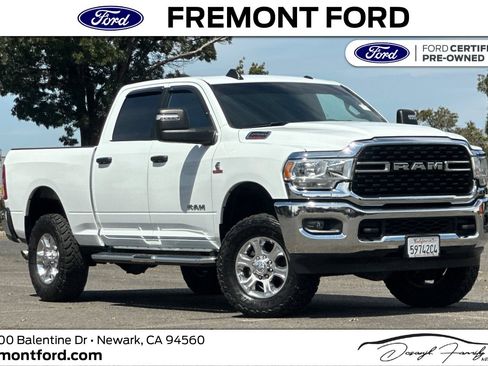 Used 2024 RAM 2500 Big Horn AWD/4WD image 1