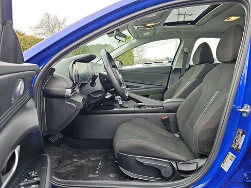 Used 2024 Hyundai Elantra SEL w/ Convenience Package image 14
