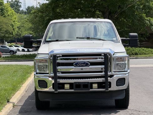 Used 2014 Ford F250 Lariat w/ Lariat Ultimate Package AWD/4WD image 4