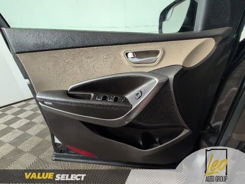 Used 2017 Hyundai Santa Fe Sport FWD image 21