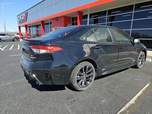 Used 2023 Toyota Corolla SE w/ Carpet Mat Package (TMS) image 4