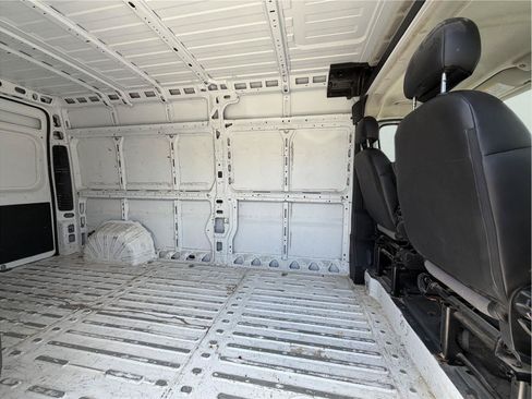 Used 2023 RAM ProMaster 2500 FWD image 12