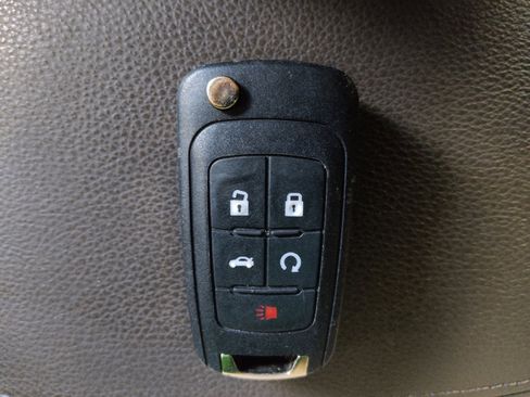 Used 2013 Chevrolet Cruze LTZ image 27