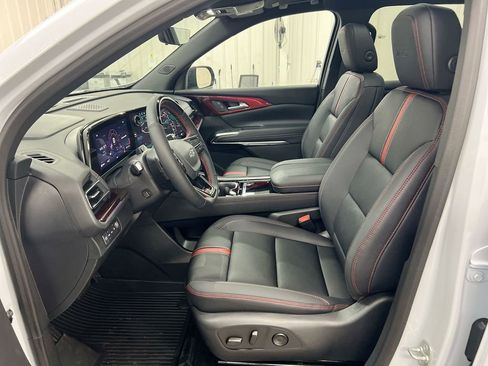 New 2026 Chevrolet Traverse RS w/ LPO, Floor Liner Package image 21