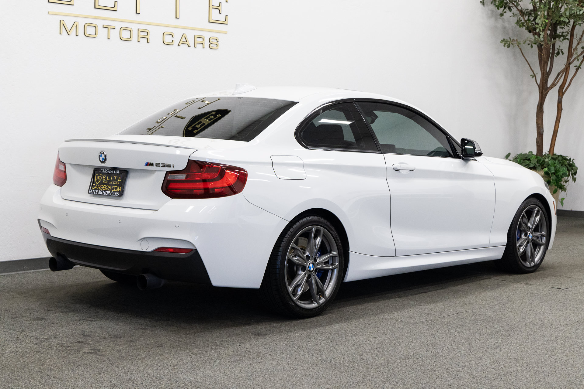 Used 2016 BMW M235i Coupe RWD image 11