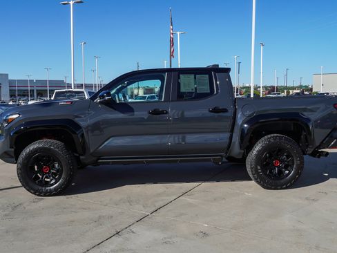 Certified 2026 Toyota Tacoma TRD Pro w/ Tow Tech Package AWD/4WD image 5