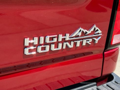 Used 2025 Chevrolet Silverado 3500 High Country w/ Technology Package image 19