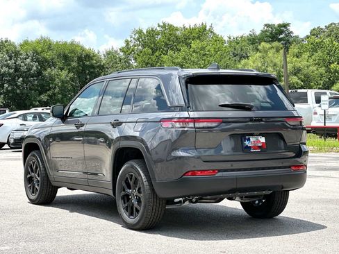 New 2026 Jeep Grand Cherokee Altitude RWD image 13
