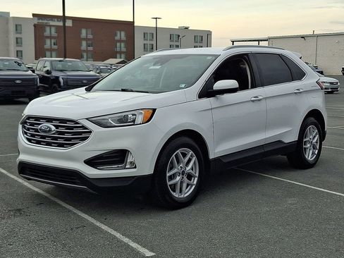 Certified 2021 Ford Edge SEL w/ Convenience Package image 3