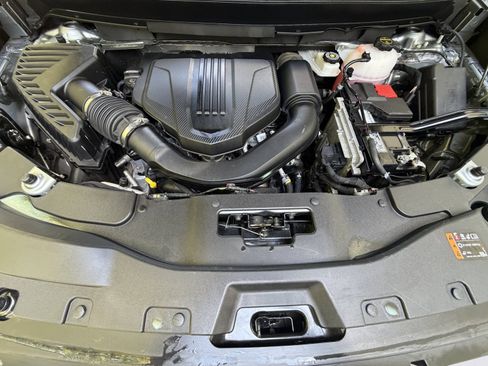 Used 2025 GMC Acadia Elevation AWD/4WD image 32