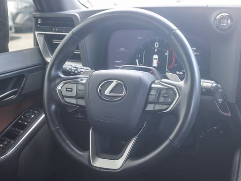Used 2024 Lexus GX 550 w/ Cold Area Package AWD/4WD image 16